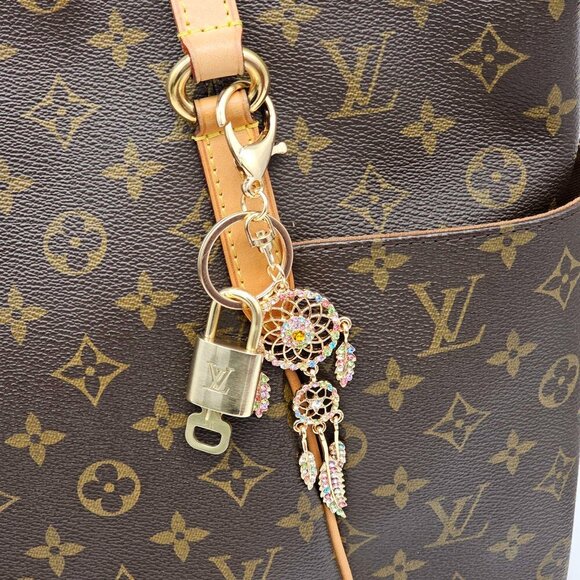Authentic Louis Vuitton Lock & Key with unbranded Bagcharm, Keycharm, Keychain - Picture 2 of 8